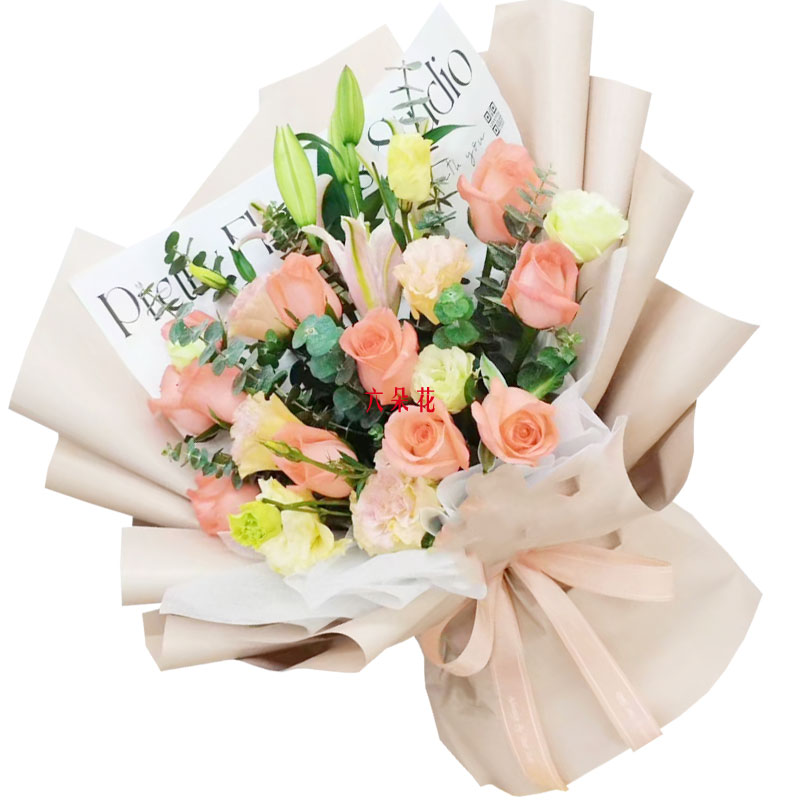 11朵粉玫瑰百合，温暖与甜蜜