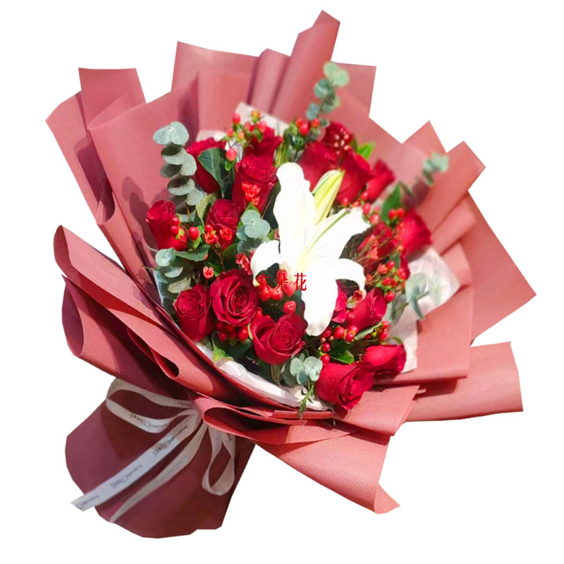 19朵红玫瑰百合，两颗心相互倚靠