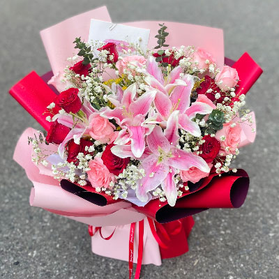 乌鲁木齐22朵玫瑰混搭百合，共舞人生